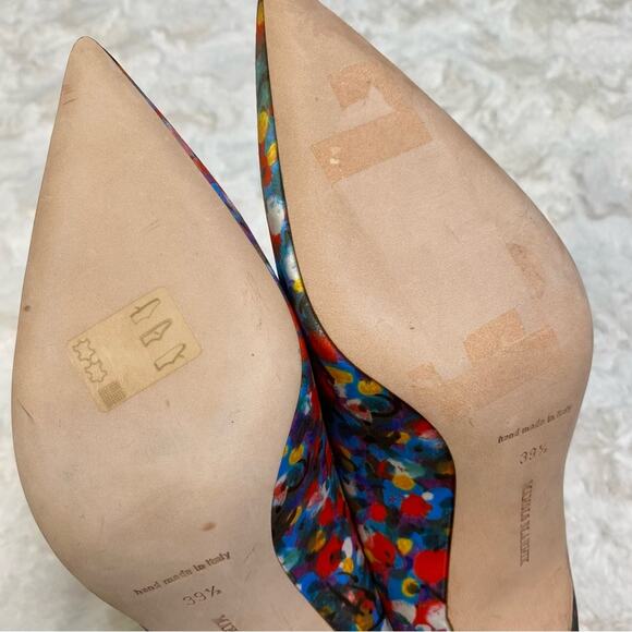 Manolo Blahnik Multicolor Floral Print Satin Pointed Toe Pumps Heels Size 39.5 - Picture 13 of 16